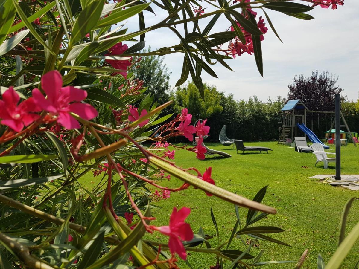 Il Giardino Di Rebecca Panzió Ferrara Kültér fotó